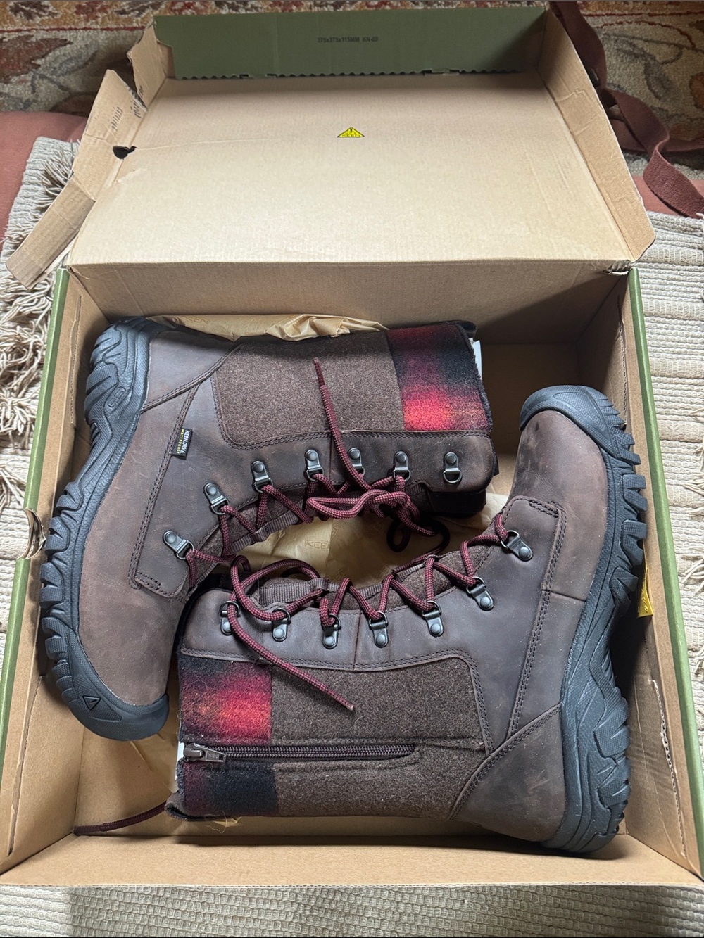 Keen Greta Tall Boot chestnut/mulch brown leather  red plaid women’s 11 box NEW